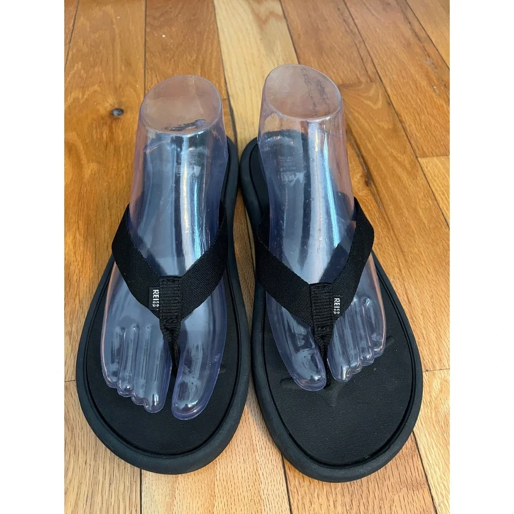 REI Co-op Flip Flops Black Size M7/W8 Summer Slip Ons